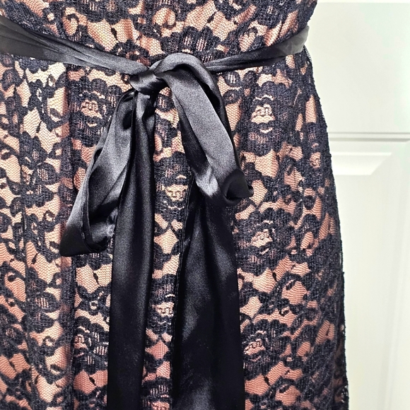 Classy Eliza J New York Black Lace & Nude Champagne Elegant Lady Cocktail Dress - Picture 6 of 15